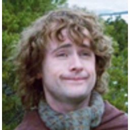 Leif Packing Smile emoji